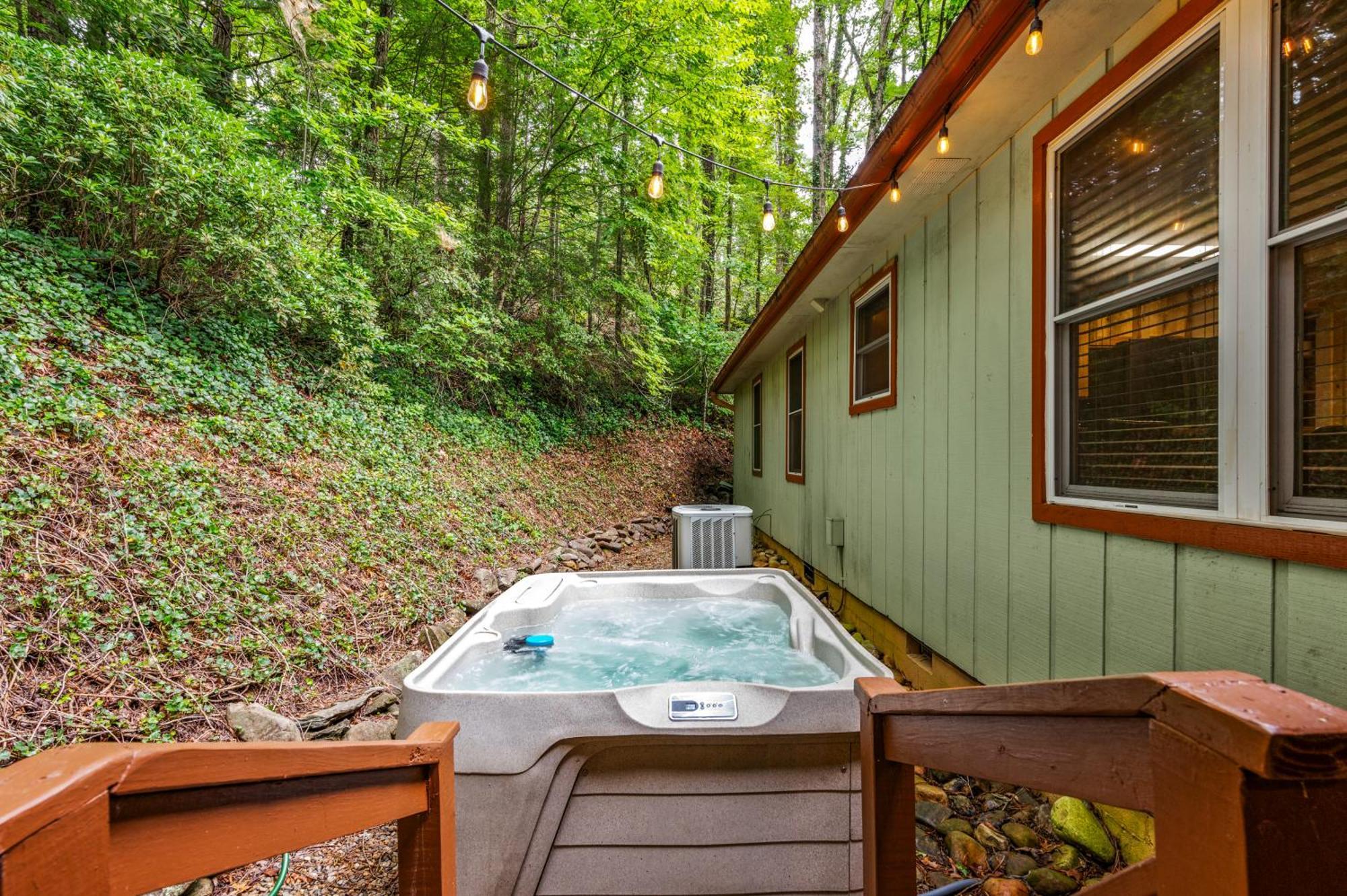 Beautiful Chalet With Fireplace And Large Game Room Gatlinburg Exterior foto